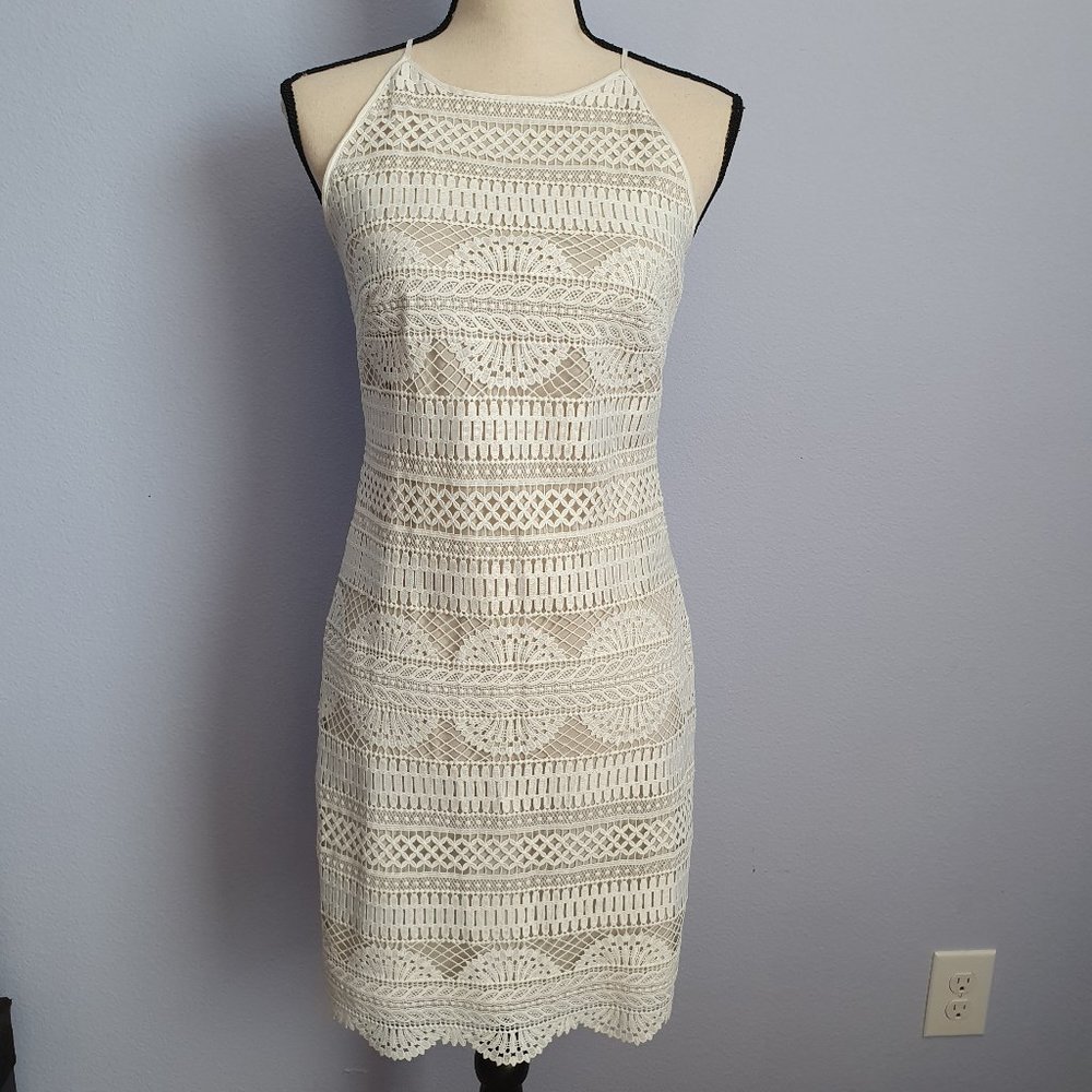 White House Black Market White Crochet Lace Dress Size 0